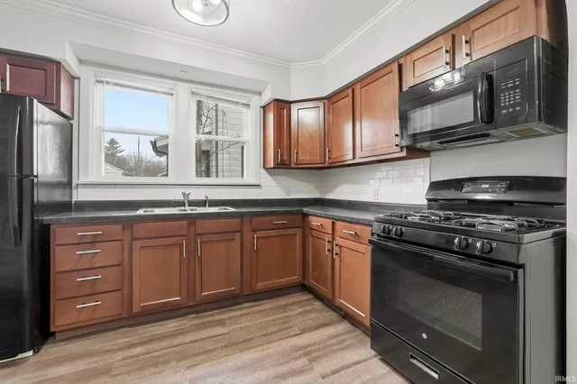 $139,900 | 225 West Darrow Avenue, Fort Wayne, IN 46807