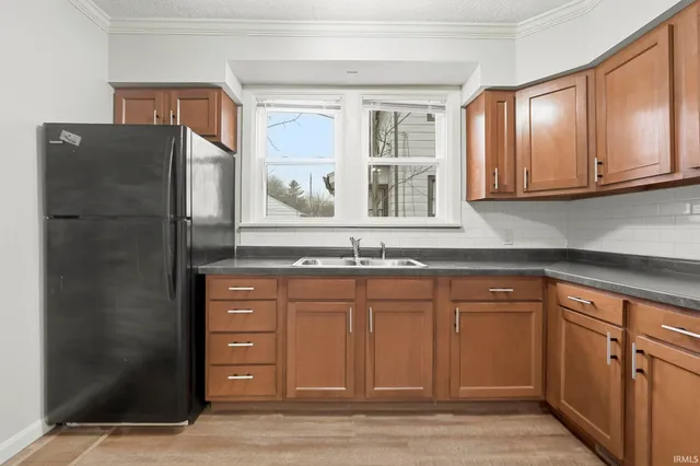 $139,900 | 225 West Darrow Avenue, Fort Wayne, IN 46807