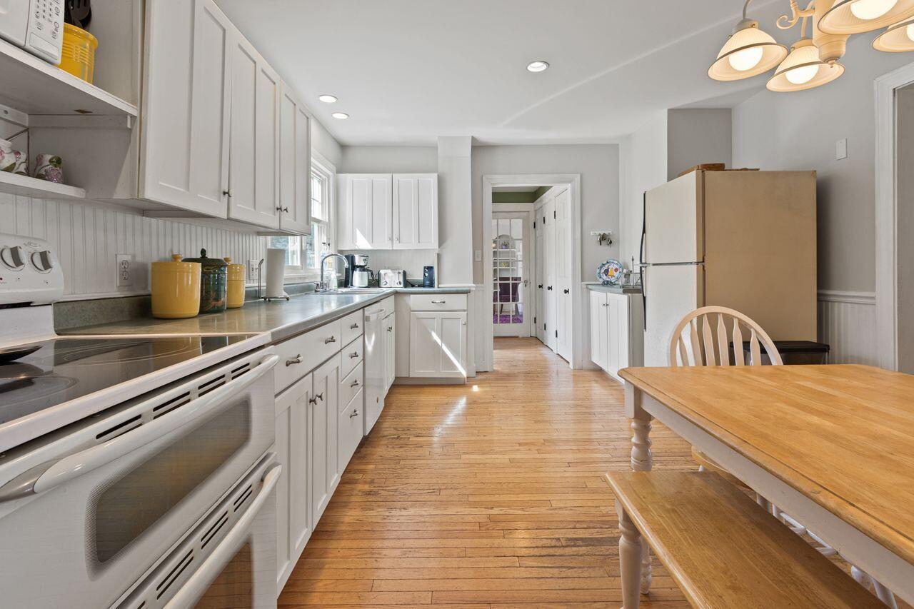 166 Hartley Street Portland, ME 04103 - Photo 19 of 62 20250722JS-72005