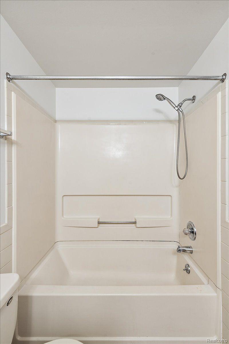 16411 East 10 Mile Road Eastpointe, MI 48021 - Photo 54 of 57 Gallery Image 54