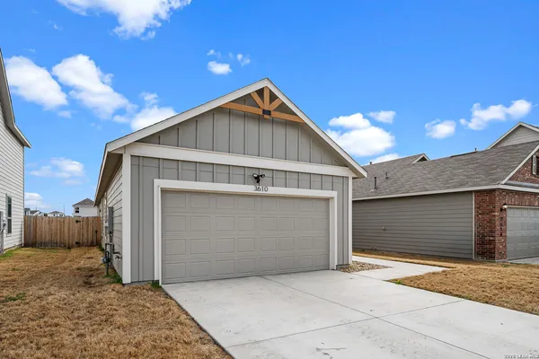 $1,895 | 3610 Palmwood Terrace, San Antonio, TX 78222