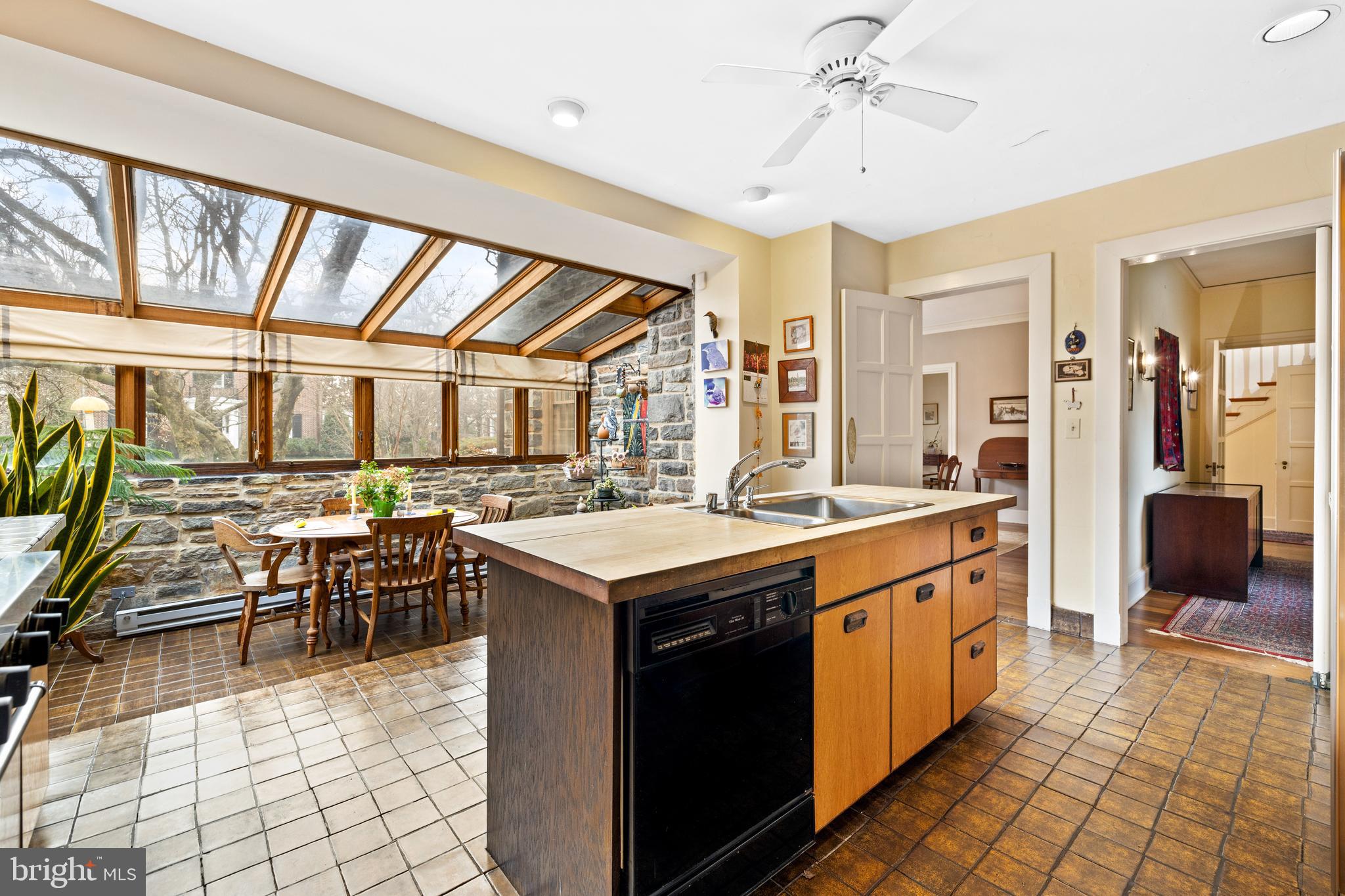 6 East Highfield Road Baltimore, MD 21218 - Photo 24 of 76