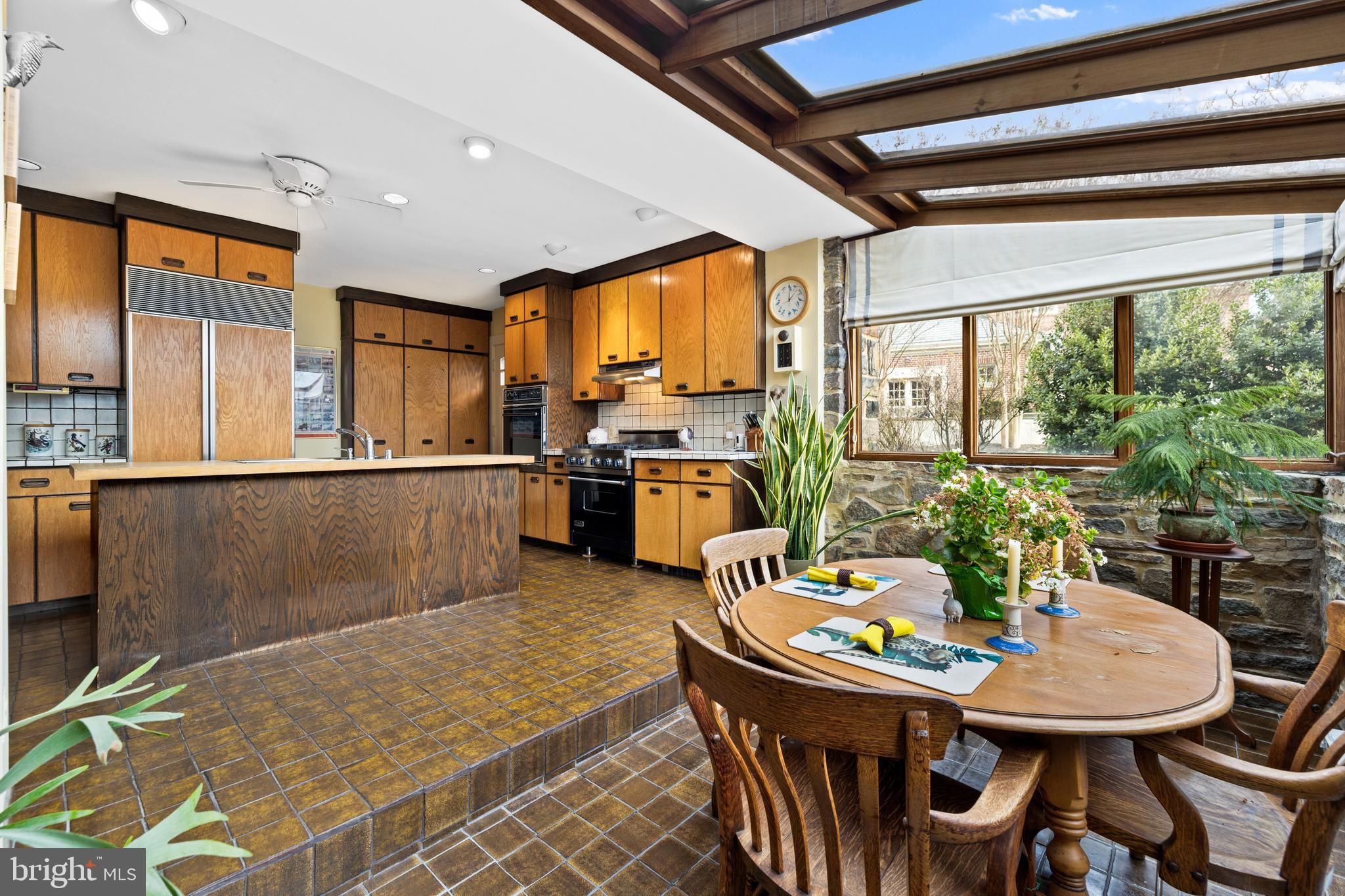 6 East Highfield Road Baltimore, MD 21218 - Photo 27 of 76