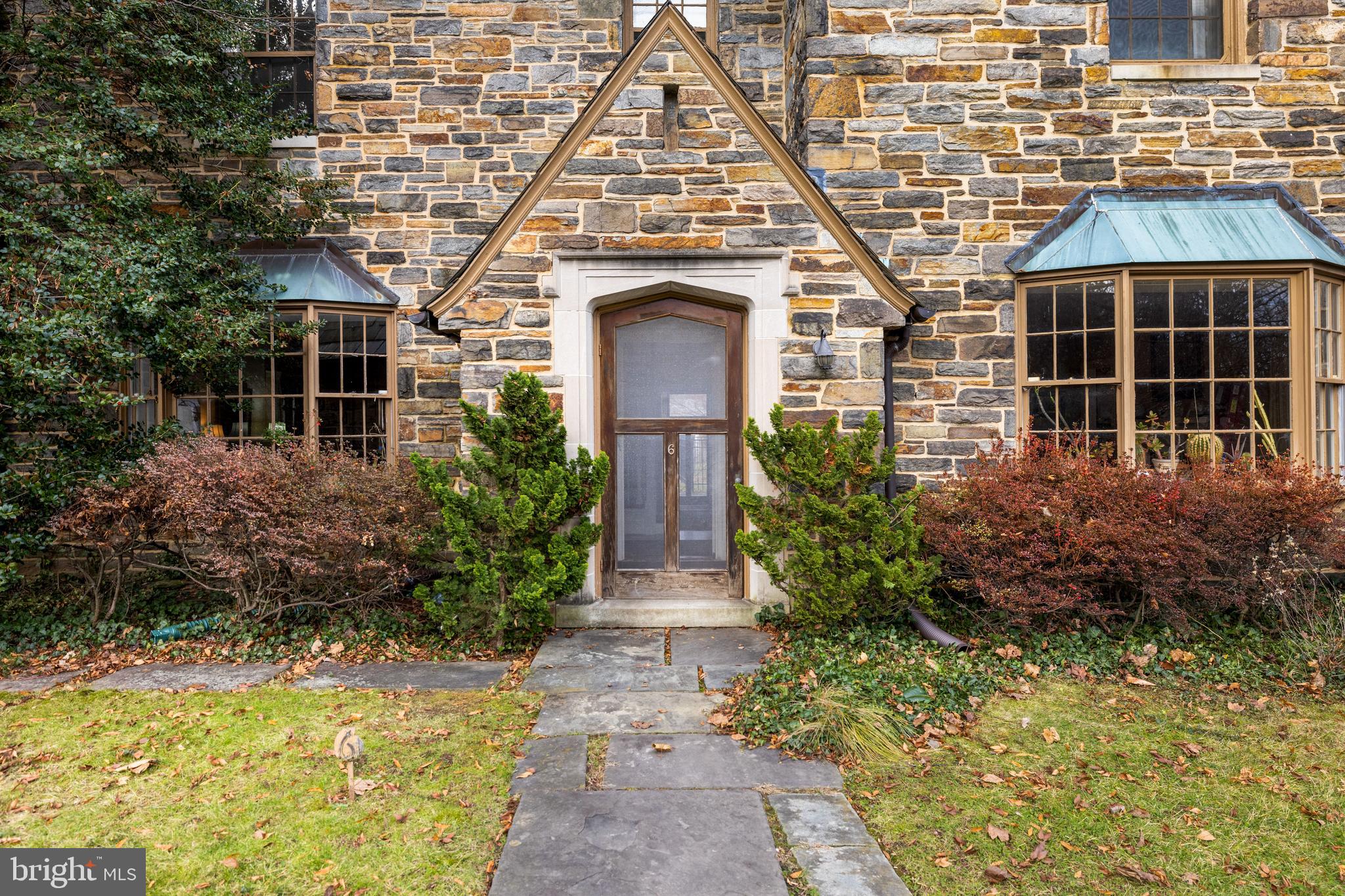 6 East Highfield Road Baltimore, MD 21218 - Photo 7 of 76