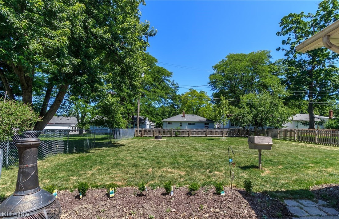 1107 Haverston Road Lyndhurst, OH 44124 - Photo 5 of 30