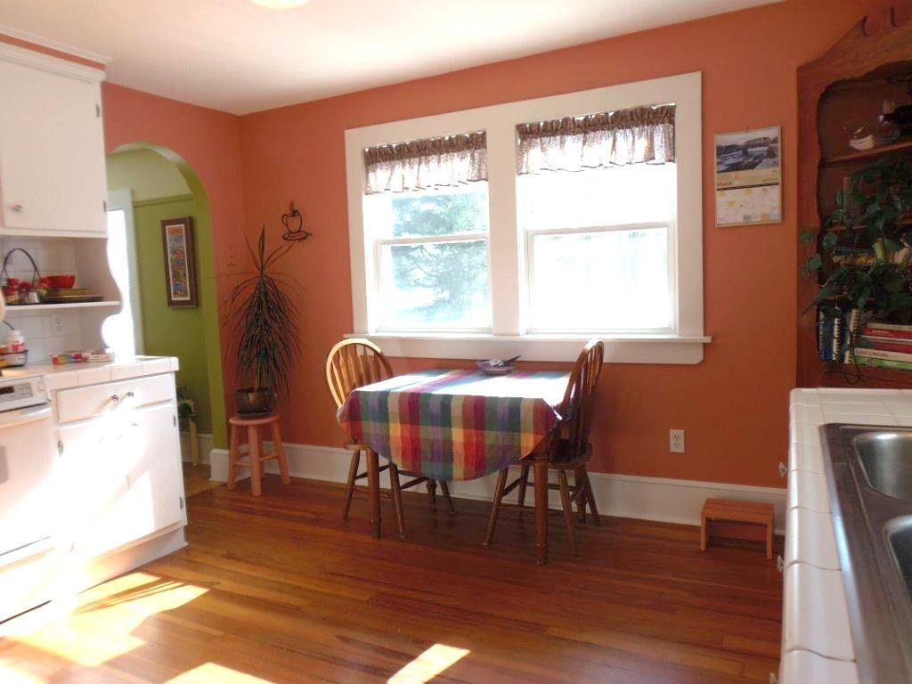 33 Shores Road Oakland, ME 04963 - Photo 3 of 16 Kitchen