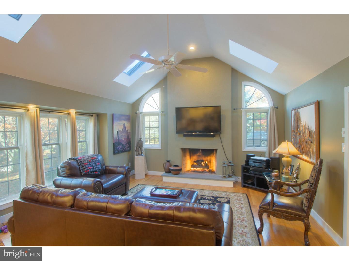 405 Brighton Road Devon, PA 19333 - Photo 5 of 21 Family Room