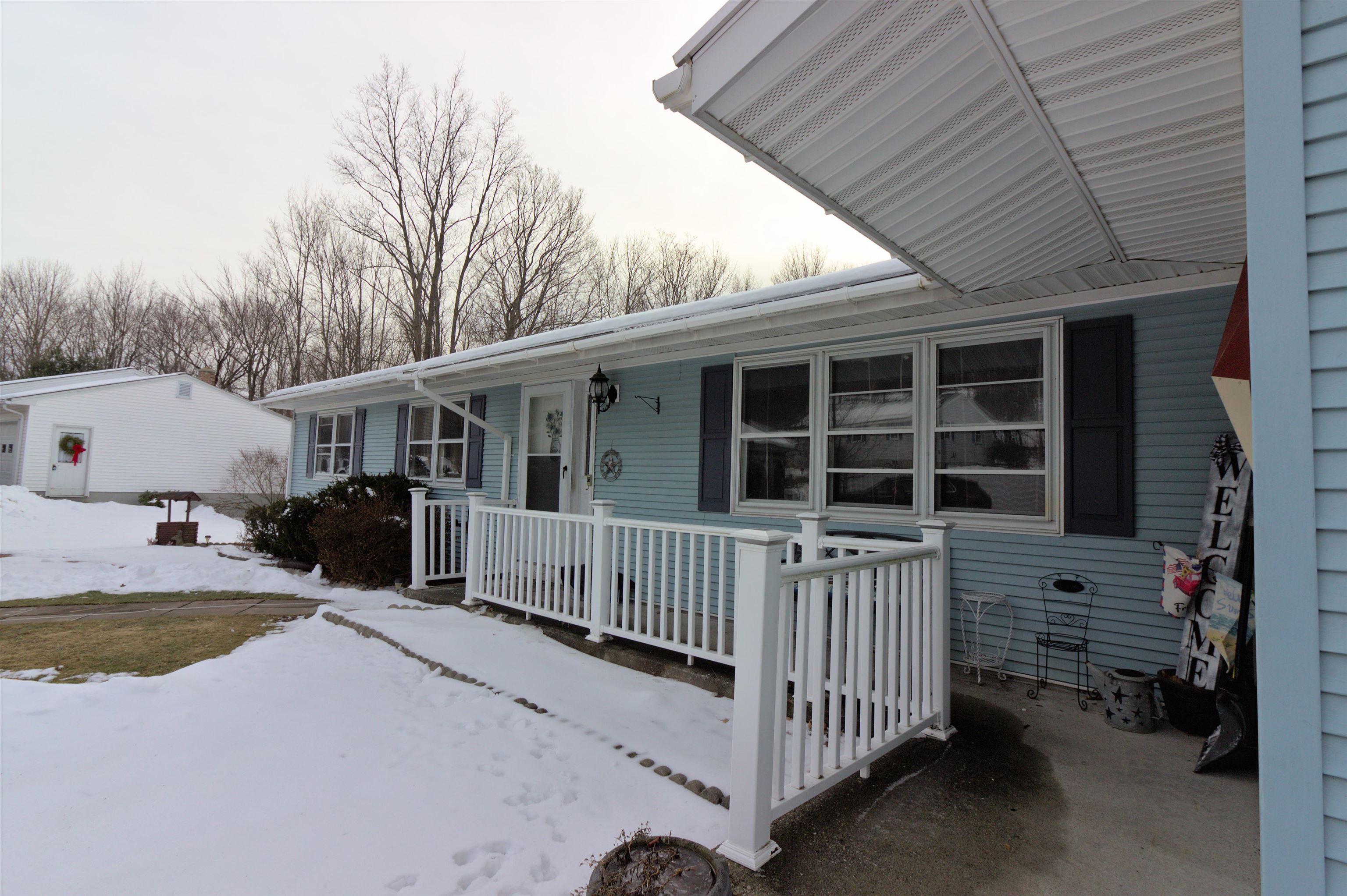38 Center Street Bennington, VT 05201 - Photo 3 of 40