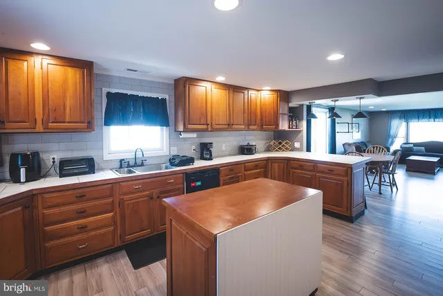 $339,000 | 25711 Delmar Road, Mardela Springs, MD 21837