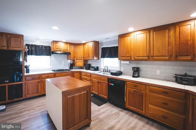 $339,000 | 25711 Delmar Road, Mardela Springs, MD 21837