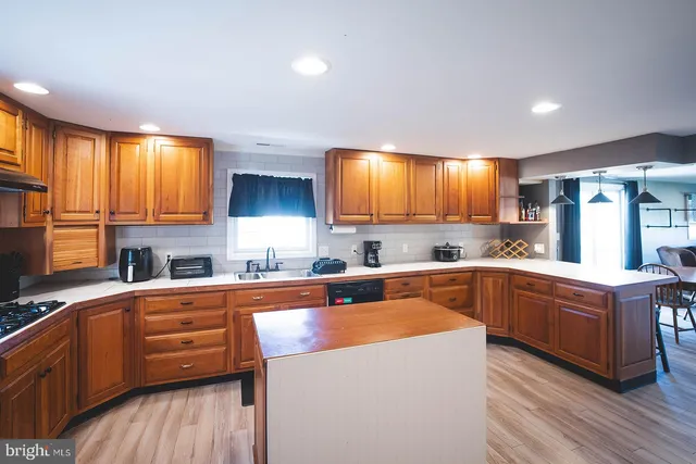 $339,000 | 25711 Delmar Road, Mardela Springs, MD 21837