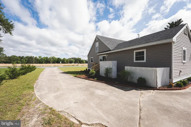 $339,000 | 25711 Delmar Road, Mardela Springs, MD 21837