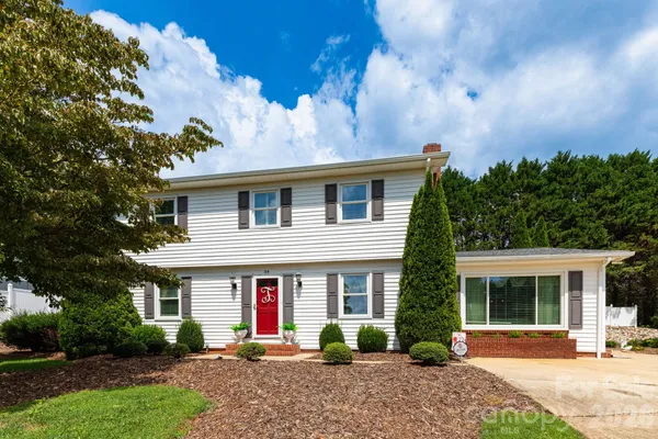 $375,000 | 84 Portcrest Heights, Marion, NC 28752