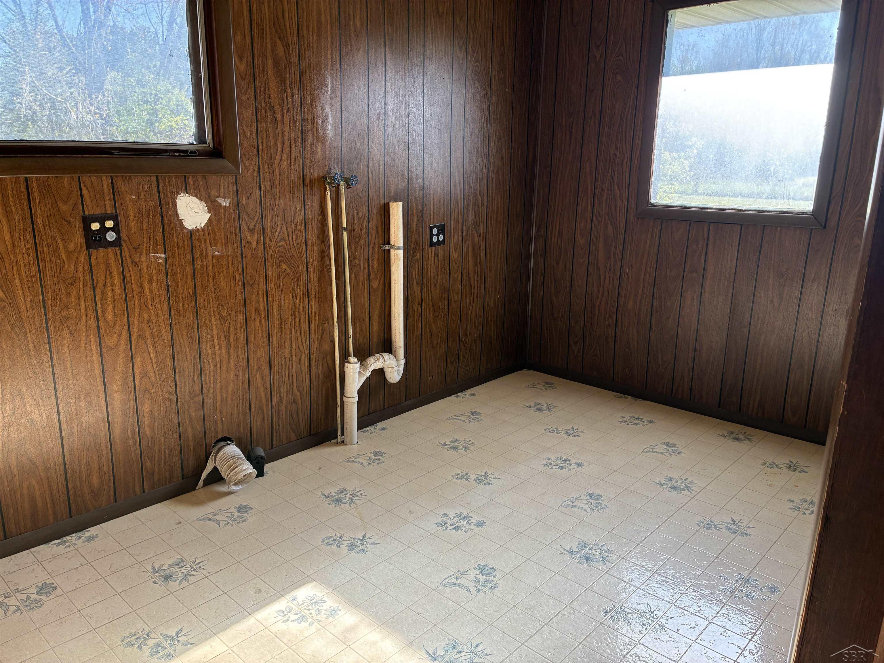22932 Gratiot Road Merrill, MI 48637 - Photo 12 of 16