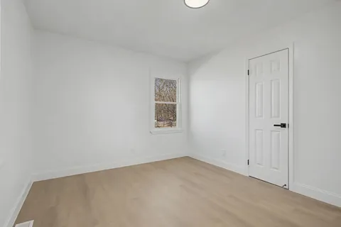 $284,500 | 131 Lakeside Drive, Columbia, TN 38401