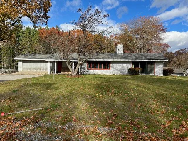 $1,100,000 | 19 Bartlett Avenue, Nashua, NH 03064