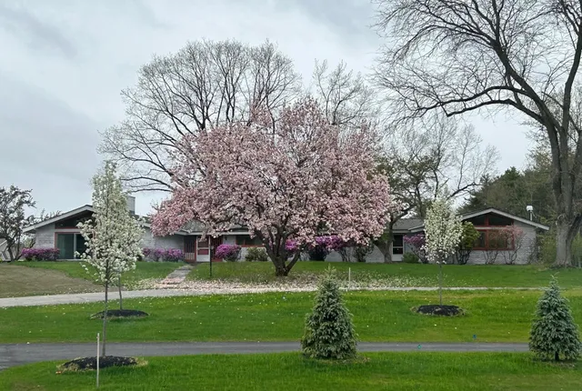 $1,100,000 | 19 Bartlett Avenue, Nashua, NH 03064