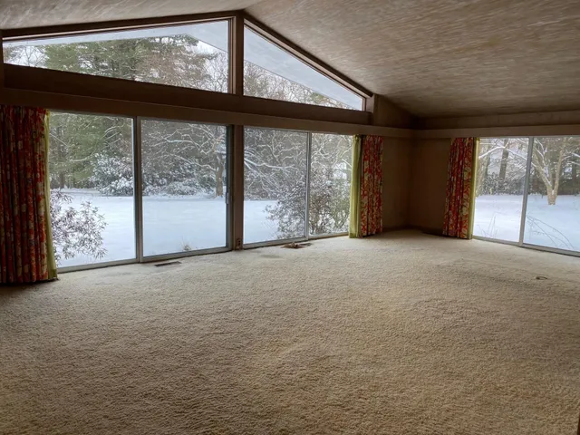 $1,100,000 | 19 Bartlett Avenue, Nashua, NH 03064