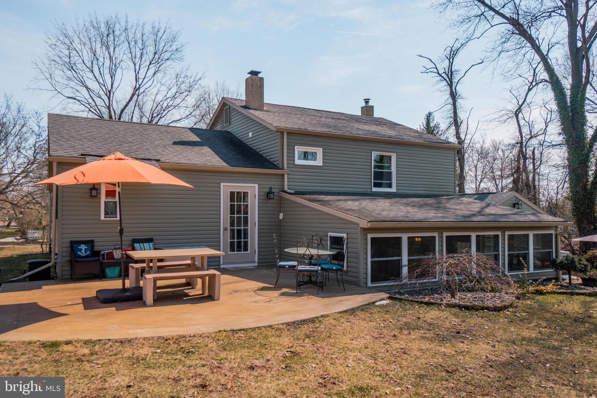 334 Schoolhouse Road Pottstown, PA 19465 - Photo 2 of 40 Exterior Back