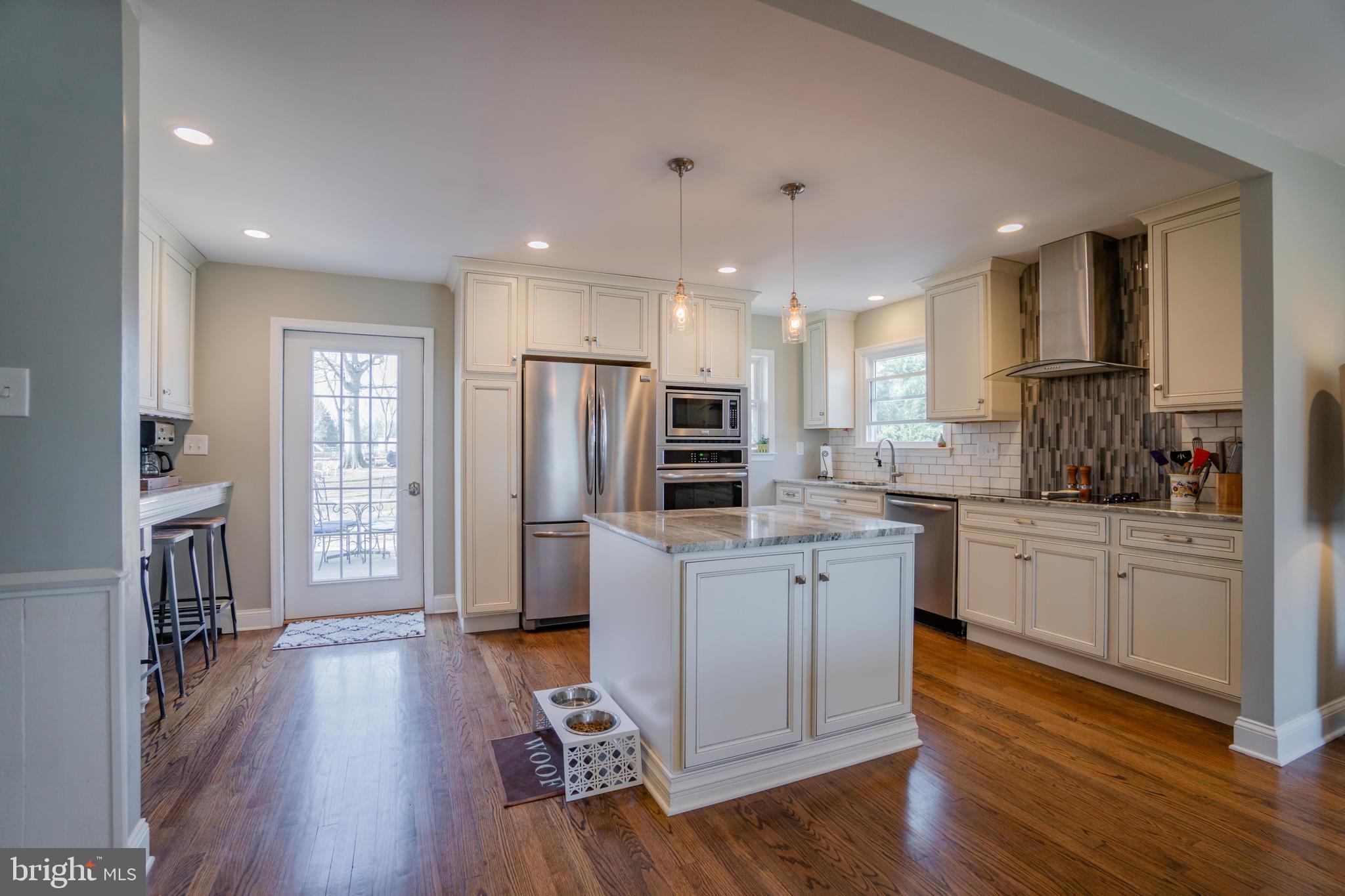 334 Schoolhouse Road Pottstown, PA 19465 - Photo 12 of 40 Updated Kitchen
