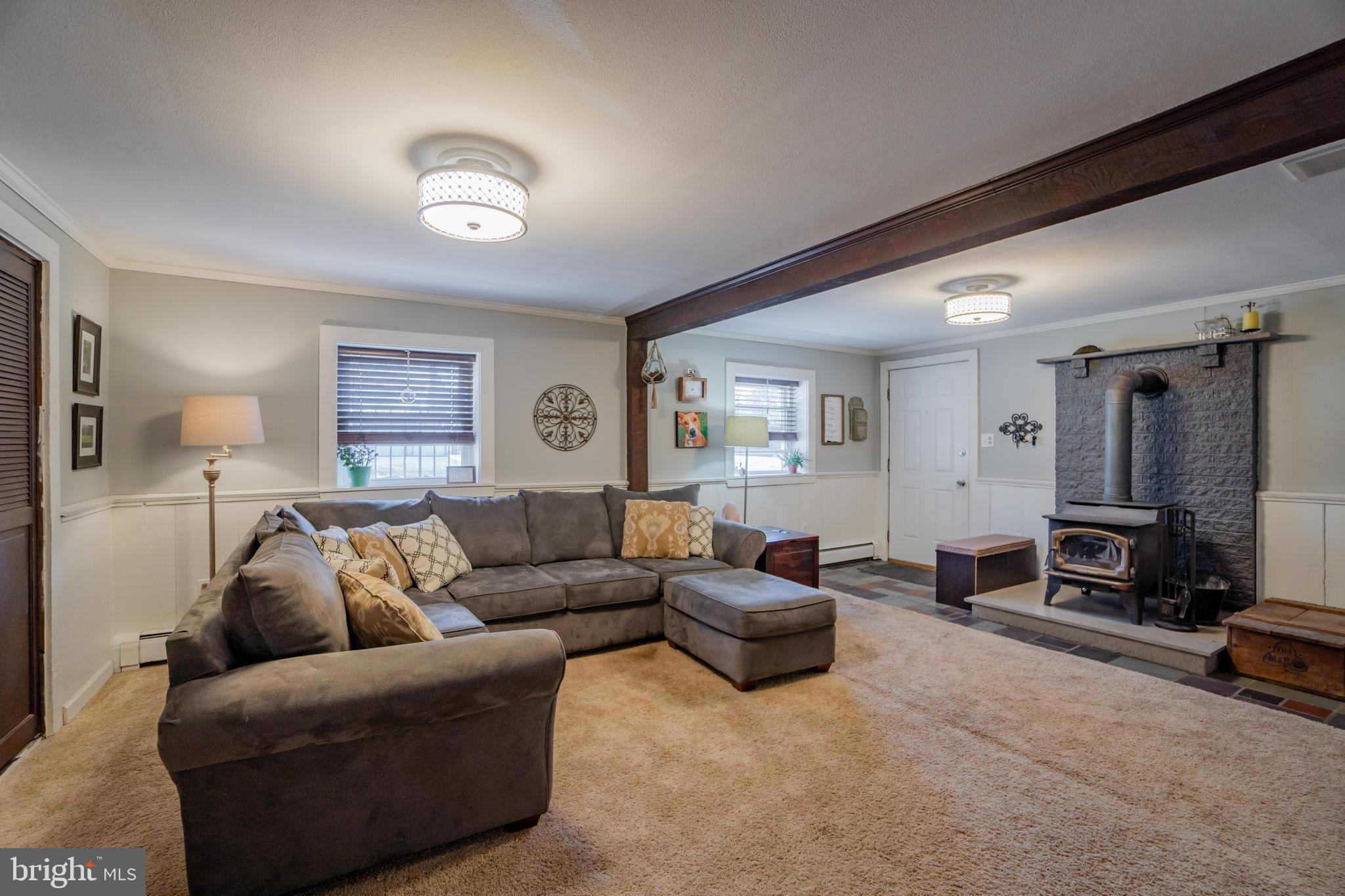 334 Schoolhouse Road Pottstown, PA 19465 - Photo 19 of 40 Great Entertaining Space