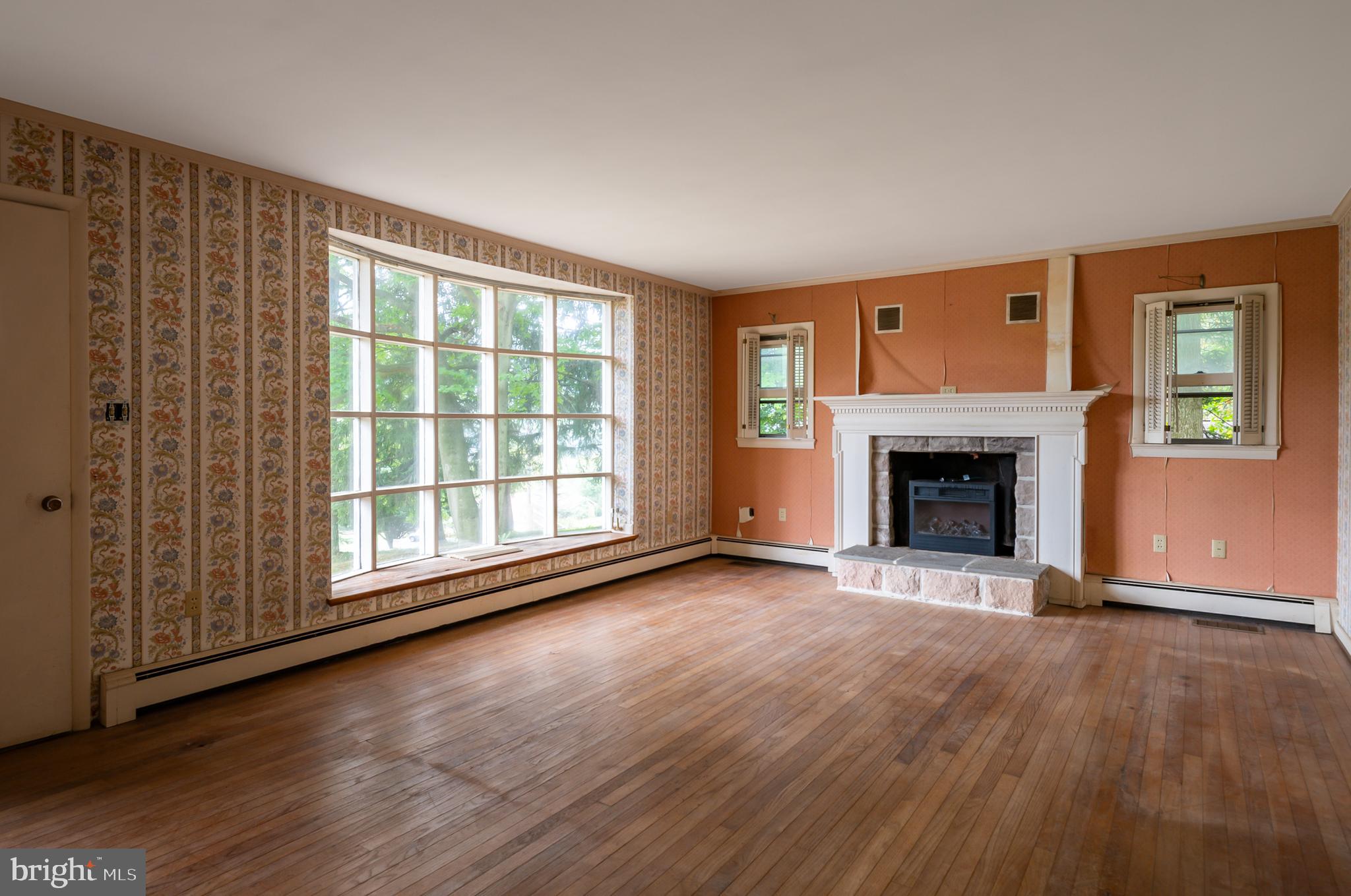 2306 Herb Road Temple, PA 19560 - Photo 4 of 27 Gallery Image 4