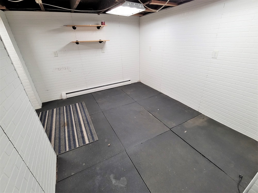 1002 Chestnut Avenue Dixon, IL 61021 - Photo 23 of 30 a view of a room with an empty space