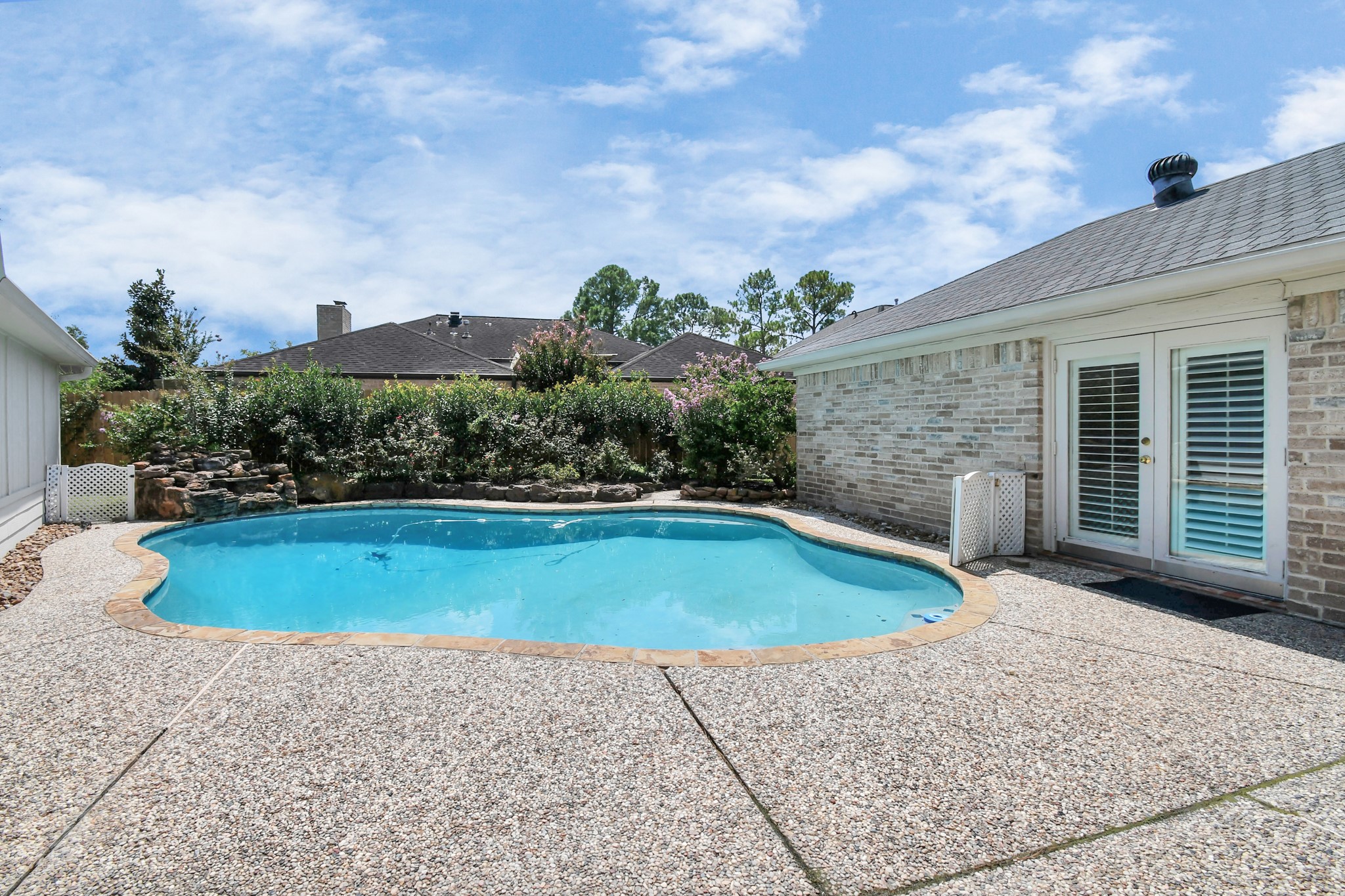3114 Audubon Court Sugar Land, TX 77478 - Photo 24 of 29 a view of a swimming pool with an outdoor seating