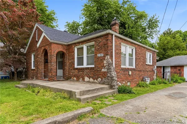 $150,000 | 228 South Clark Boulevard, Clarksville, IN 47129
