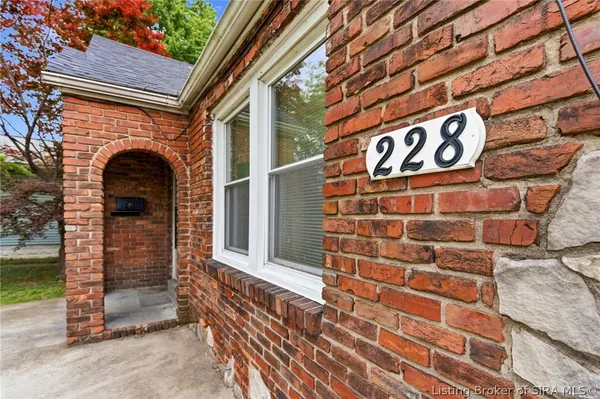 $150,000 | 228 South Clark Boulevard, Clarksville, IN 47129