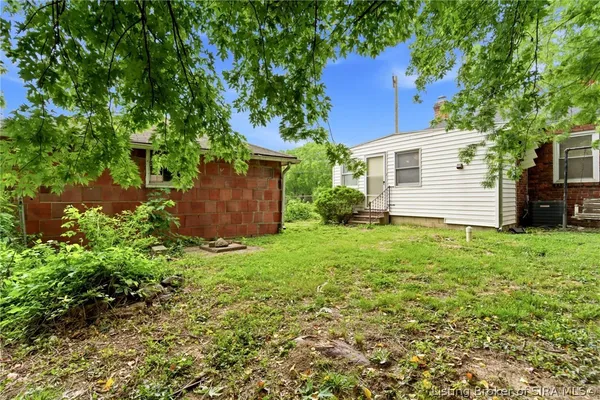 $150,000 | 228 South Clark Boulevard, Clarksville, IN 47129