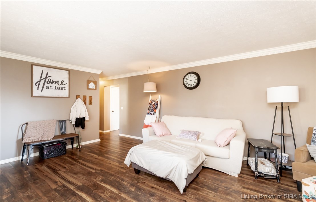 514 Park Ridge Drive Georgetown, IN 47122 - Photo 7 of 37