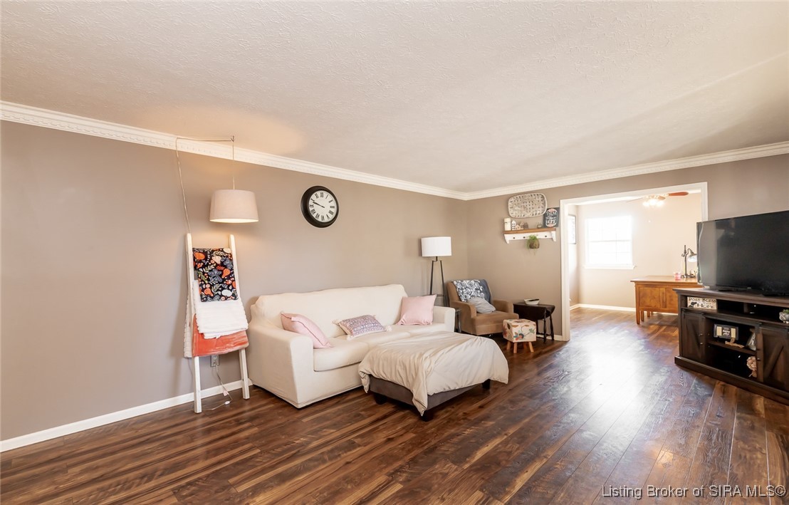 514 Park Ridge Drive Georgetown, IN 47122 - Photo 8 of 37