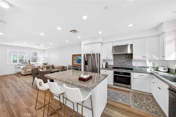 $1,088,000 | 381 Bellver, Lake Forest, CA 92630
