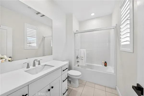 $1,088,000 | 381 Bellver, Lake Forest, CA 92630