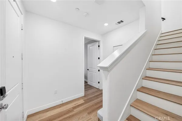 $1,088,000 | 381 Bellver, Lake Forest, CA 92630