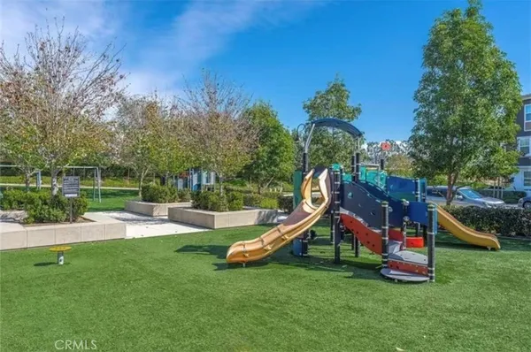 $1,088,000 | 381 Bellver, Lake Forest, CA 92630