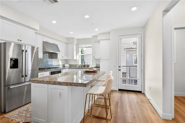 $1,088,000 | 381 Bellver, Lake Forest, CA 92630