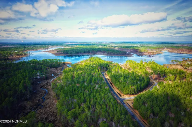 $49,000 | 203 Paradox Point Drive, Aurora, NC 27806