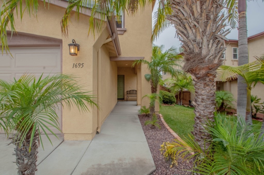 1695 Sierra Verde Road Chula Vista, CA 91913 - Photo 2 of 25 Gallery Image 2