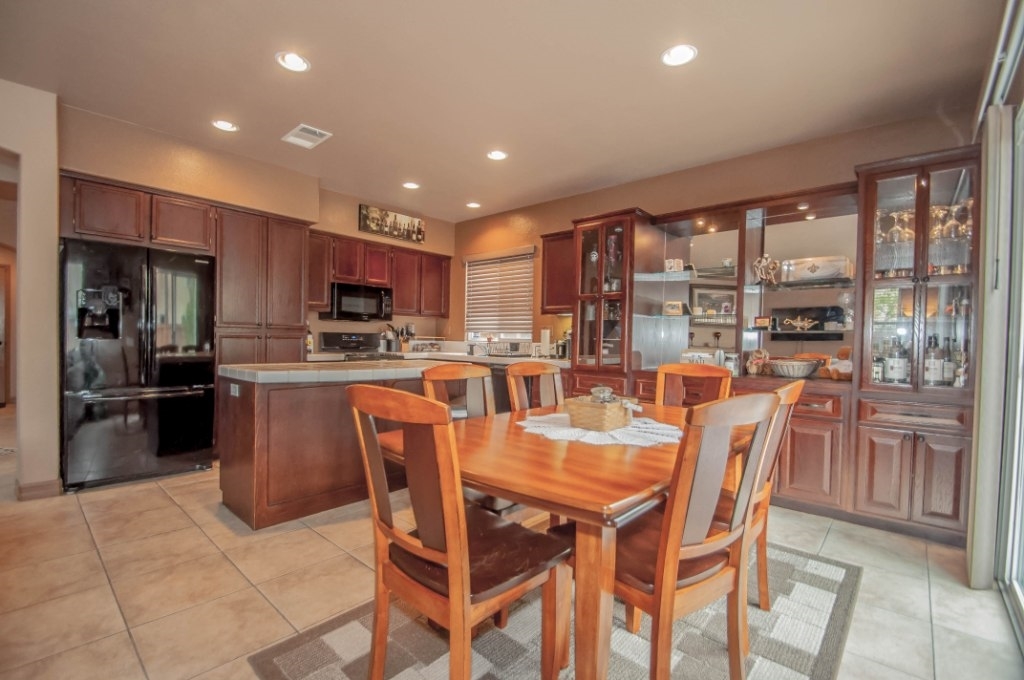 1695 Sierra Verde Road Chula Vista, CA 91913 - Photo 7 of 25 Gallery Image 7