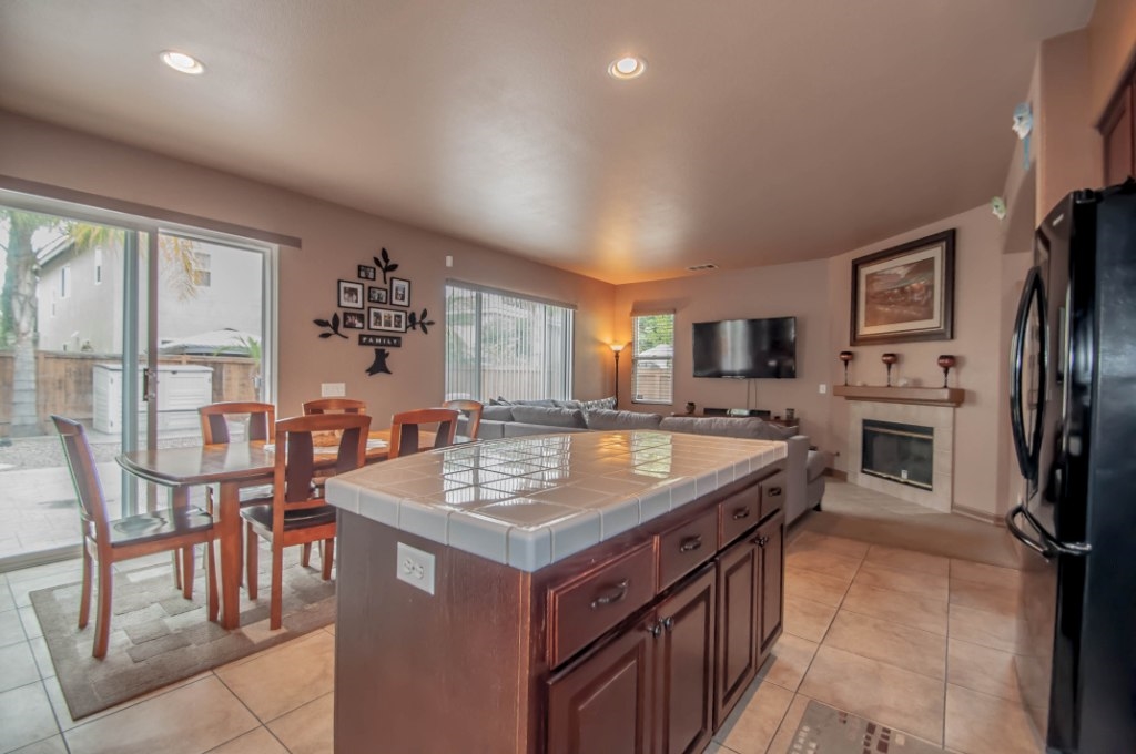 1695 Sierra Verde Road Chula Vista, CA 91913 - Photo 8 of 25 Gallery Image 8