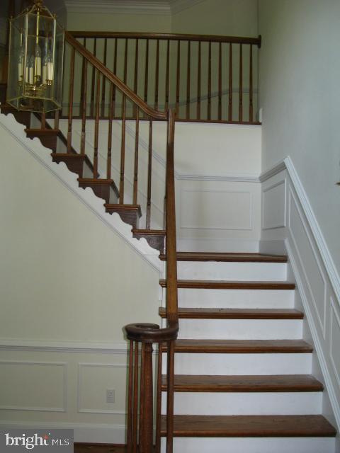 9719 Deep Smoke Columbia, MD 21046 - Photo 16 of 31 Main staircase