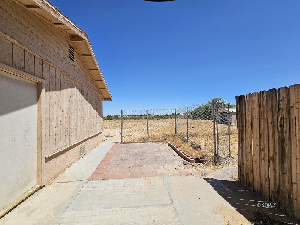 1540 North Mercury Street Ridgecrest, CA 93555 - Photo 21 of 33