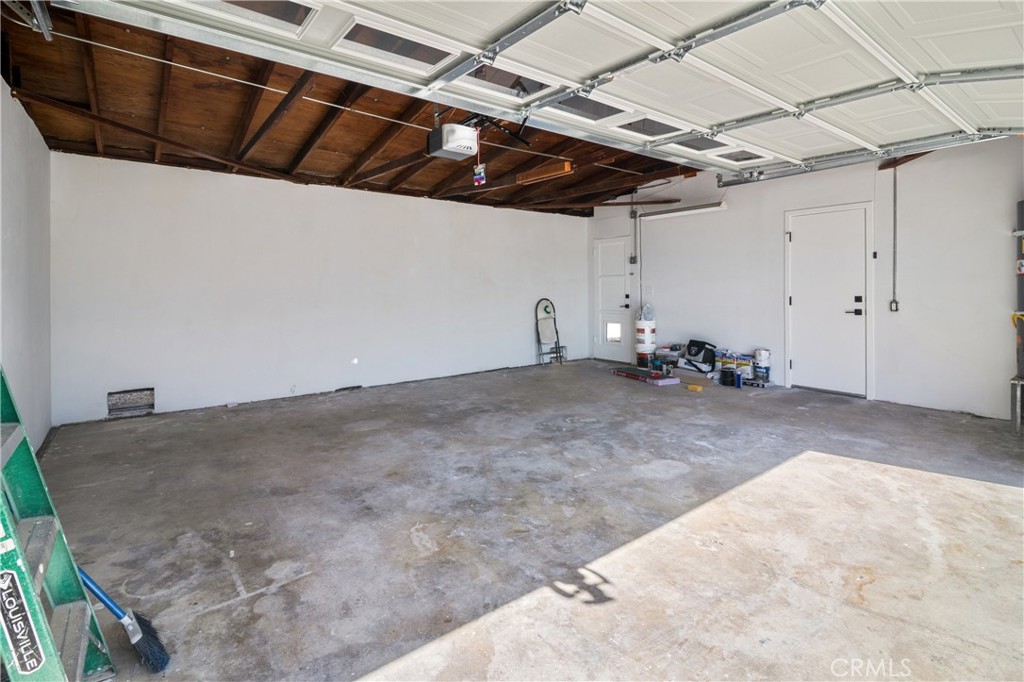 11452 Earlham Street Orange, CA 92869 - Photo 30 of 30 a view of a garage