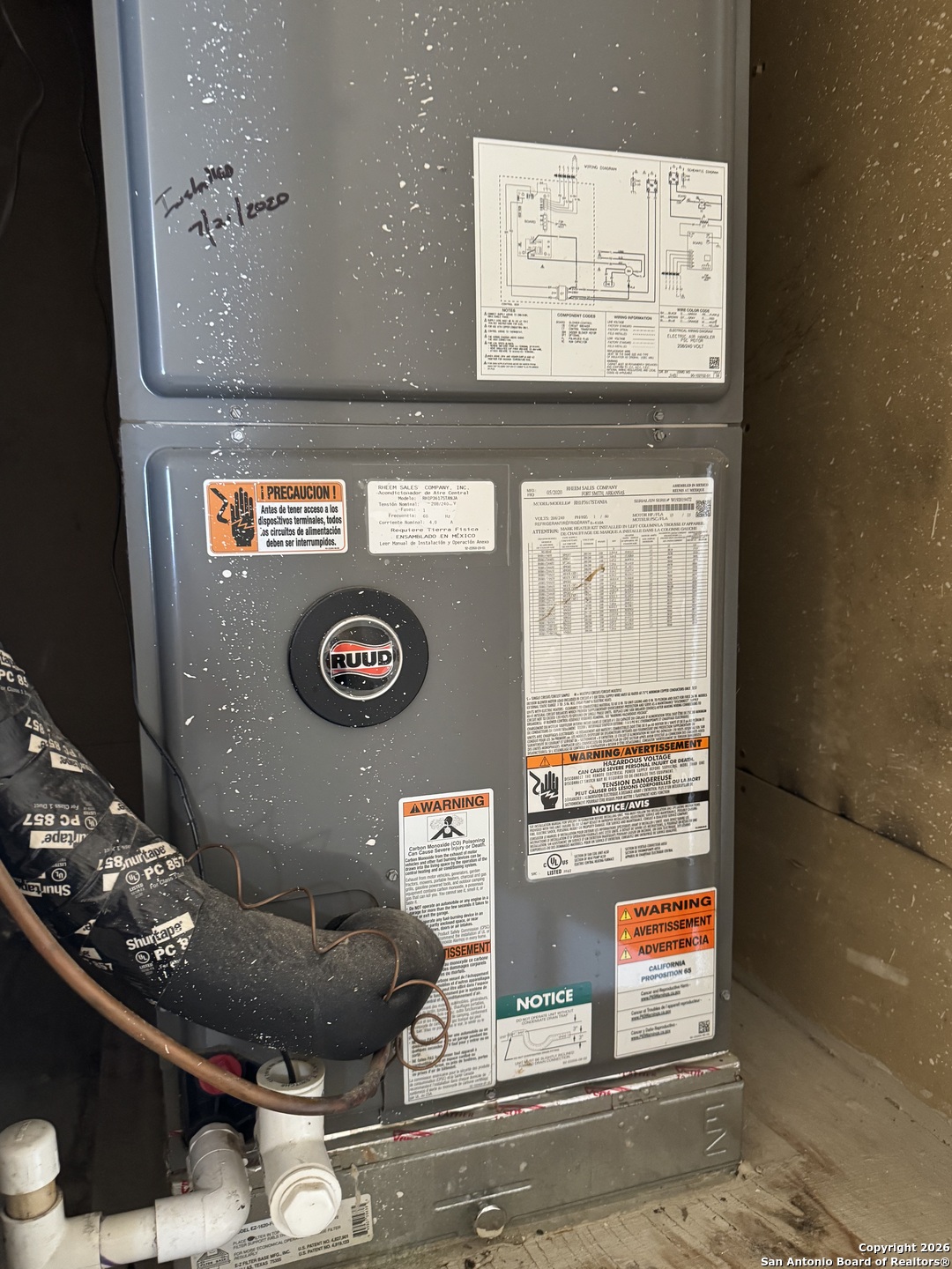 7315 Northallerton Converse, TX 78109 - Photo 20 of 22 a bathroom with a sink and a mirror