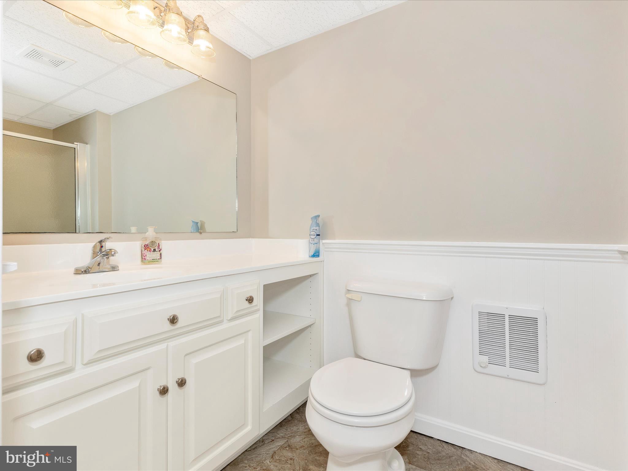 20778 Beaver Creek Road Boonsboro, MD 21713 - Photo 23 of 52 Primary Bathroom