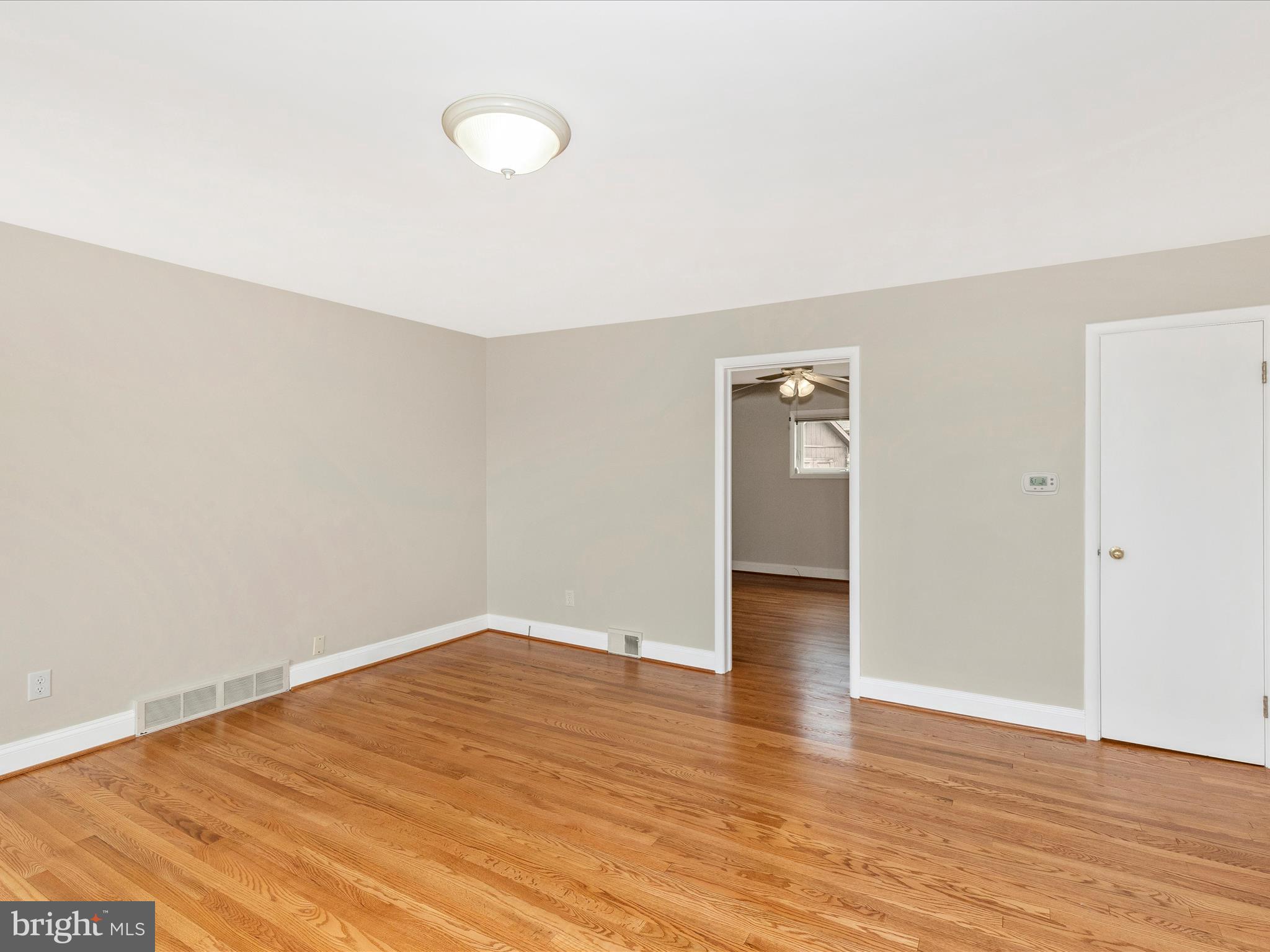 20778 Beaver Creek Road Boonsboro, MD 21713 - Photo 6 of 52 Living Room
