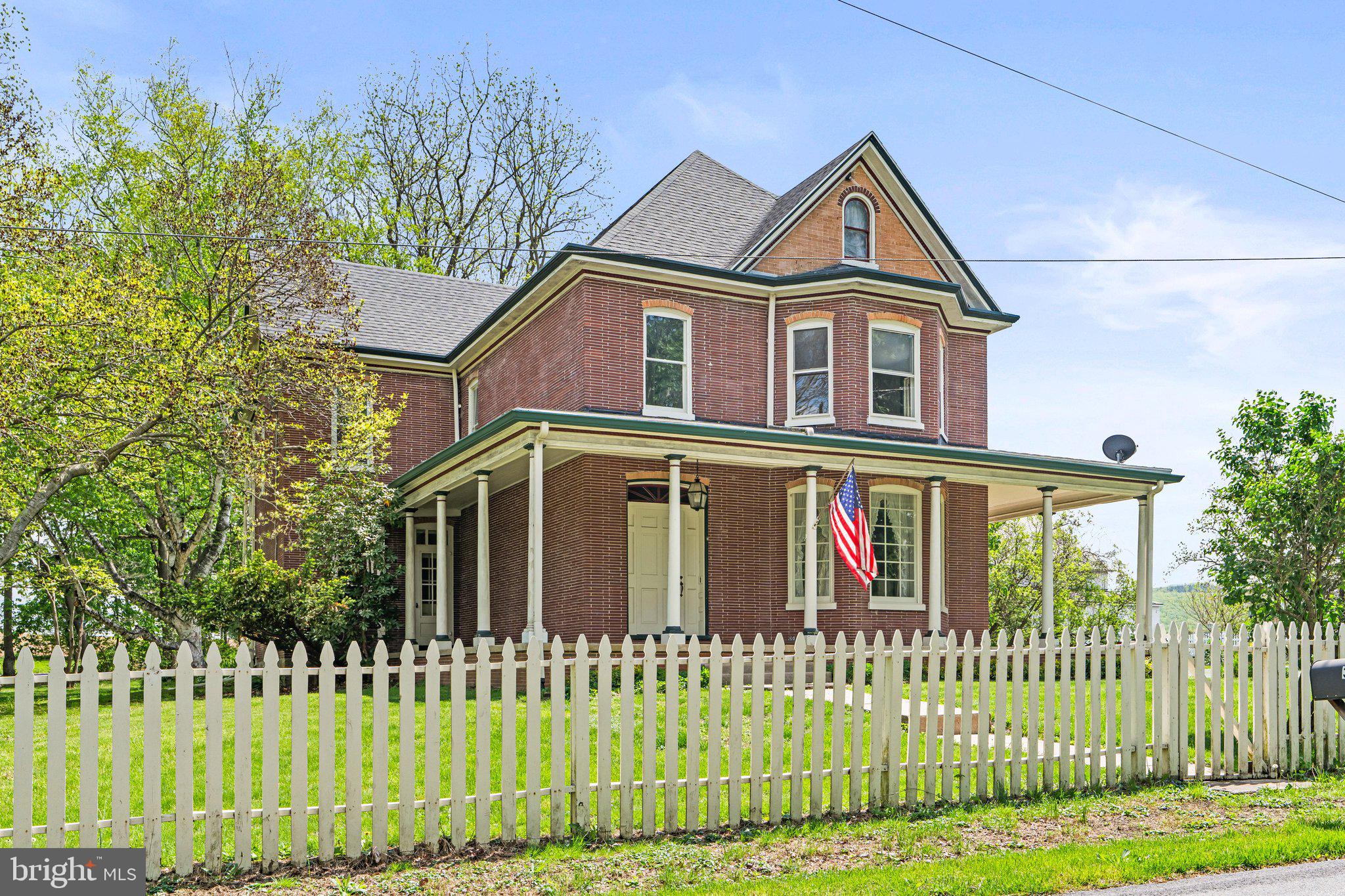 369 Mountain Road Boiling Springs, PA 17007 - Photo 4 of 54 Gallery Image 4