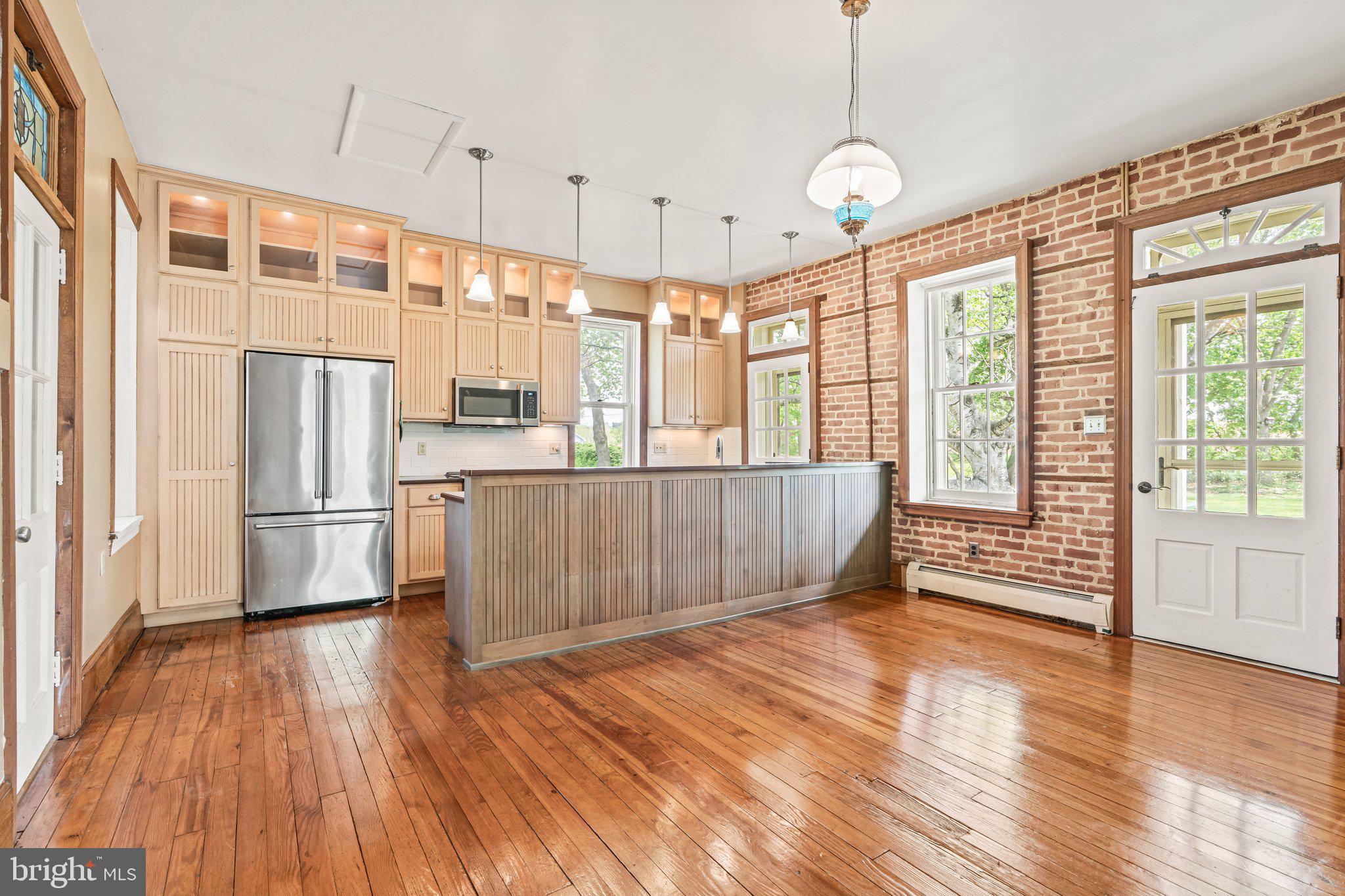 369 Mountain Road Boiling Springs, PA 17007 - Photo 5 of 54 Gallery Image 5